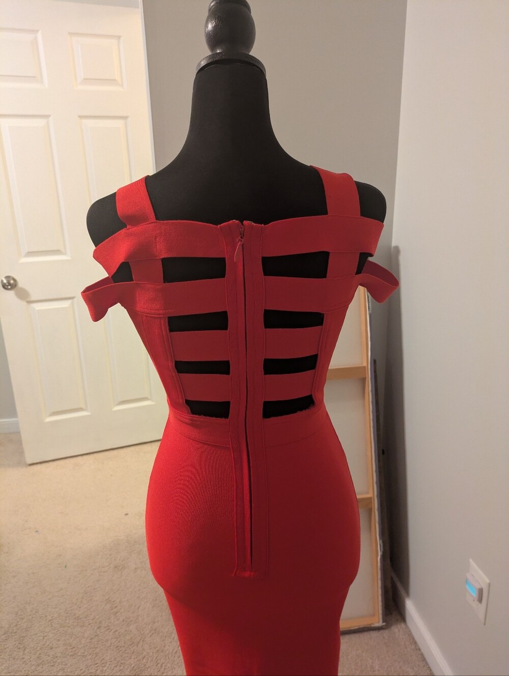 Hybrid & company Red Strappy Cold-Shoulder Sheath Bandage Dress Size S Bodycon